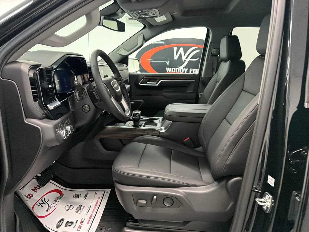 New 2026 GMC Sierra 1500 SLT w/ SLT Premium Plus Package AWD/4WD image 9