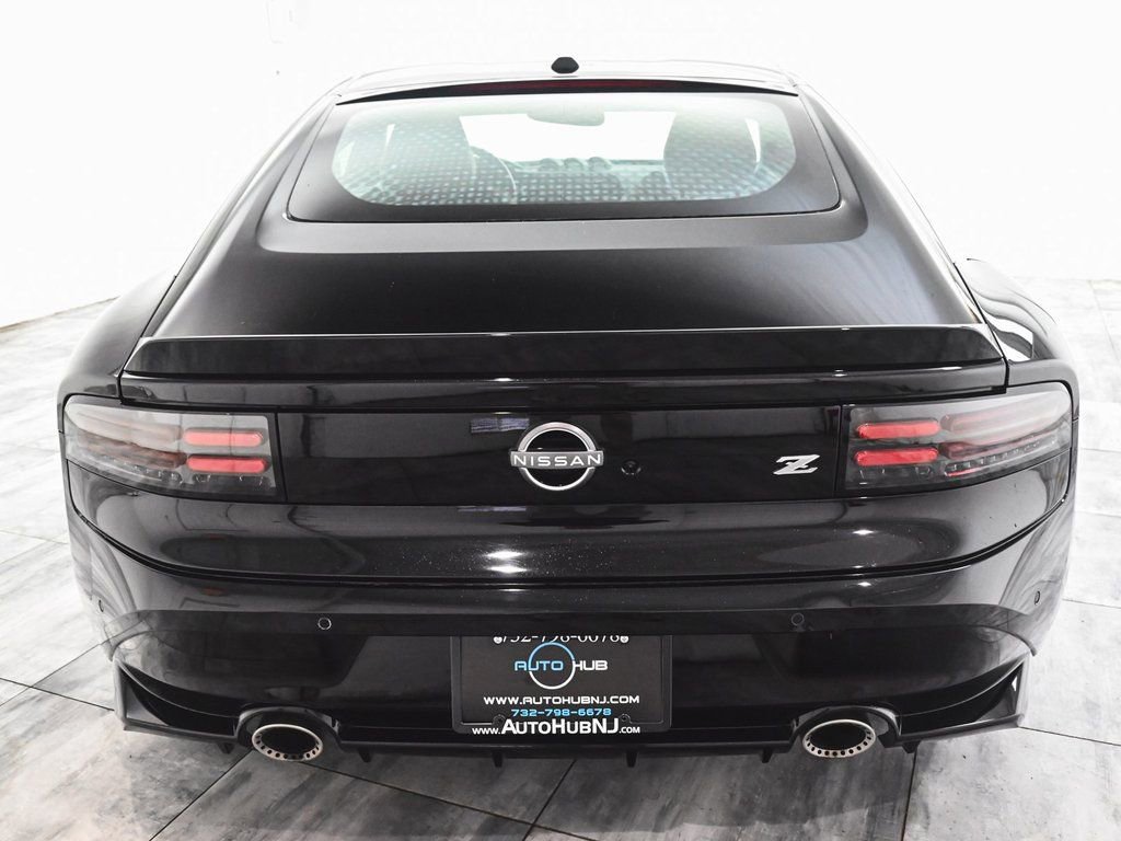 Used 2025 Nissan Z Performance w/ Floor Mat Package image 5