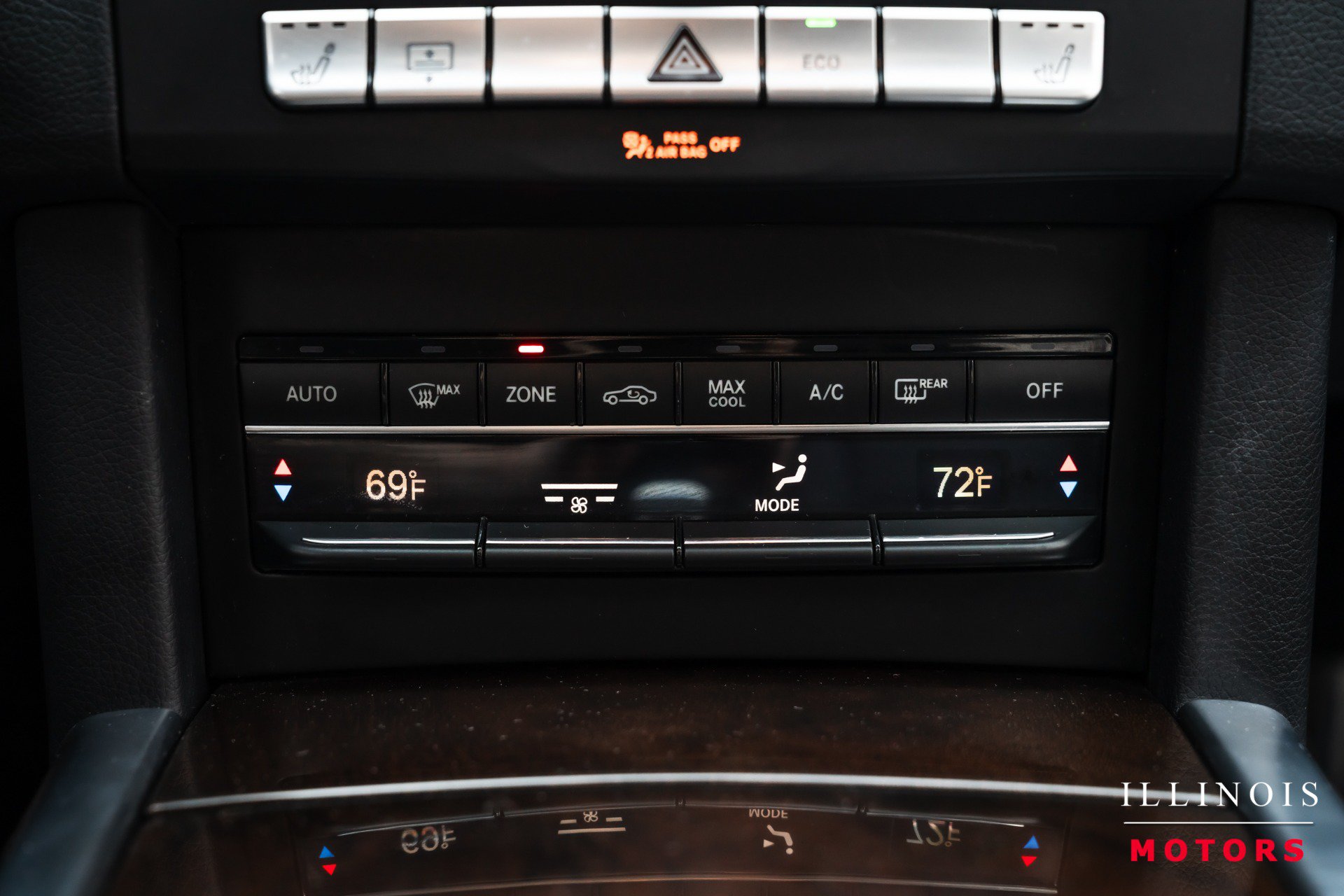 Used 2015 Mercedes-Benz E 350 4MATIC Sedan w/ Premium 1 Package image 23