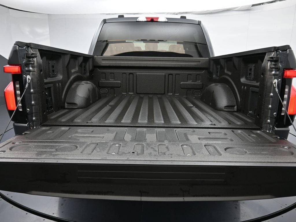 New 2025 Ford F150 Lightning Flash image 27