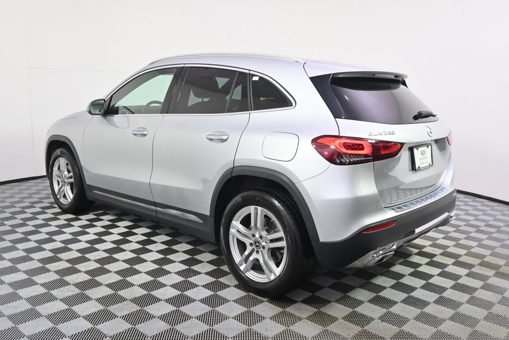 Used 2022 Mercedes-Benz GLA 250 4MATIC image 3