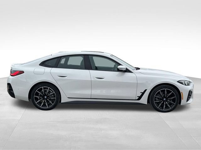 New 2026 BMW 430i xDrive w/ M Sport Package AWD/4WD image 2