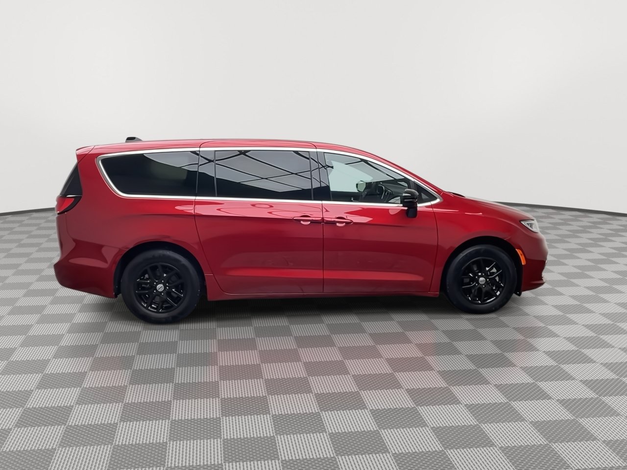 Used 2025 Chrysler Pacifica Select FWD image 39
