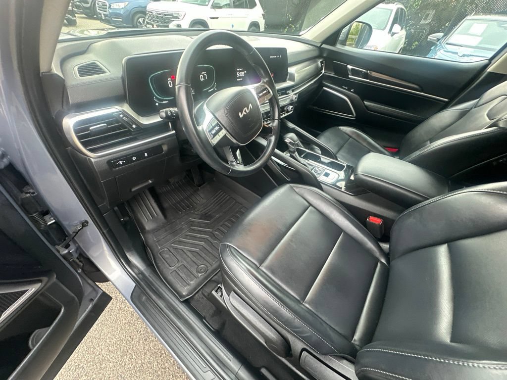 Used 2024 Kia Telluride LX AWD/4WD image 9
