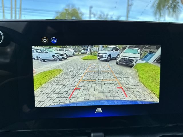 Used 2026 Chevrolet Equinox LT FWD image 24