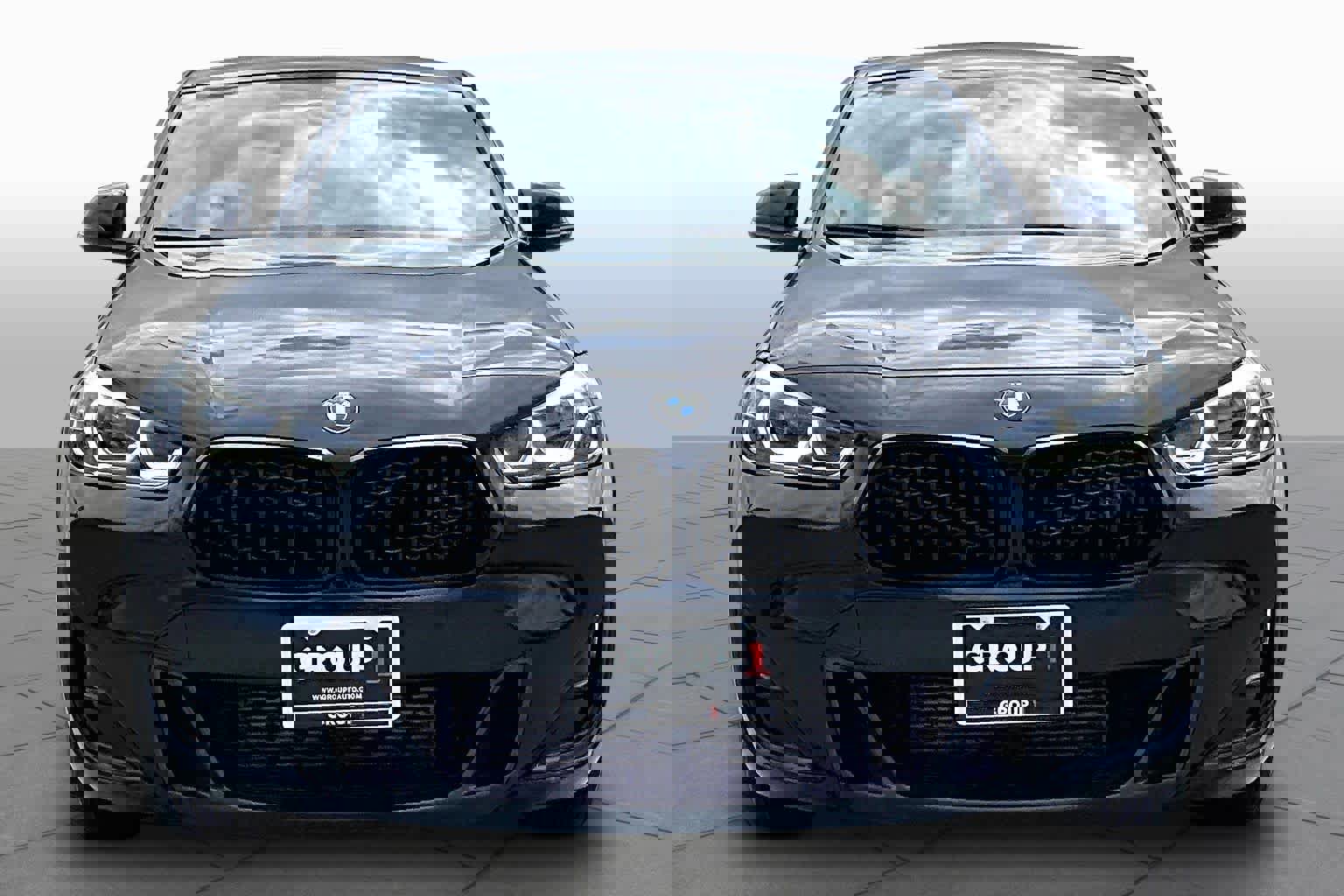 Used 2022 BMW X2 M35i w/ Shadowloine Package AWD/4WD image 4