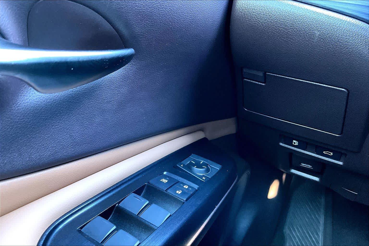 Used 2020 Lexus ES 350 w/ Accessory Package 2 FWD image 34