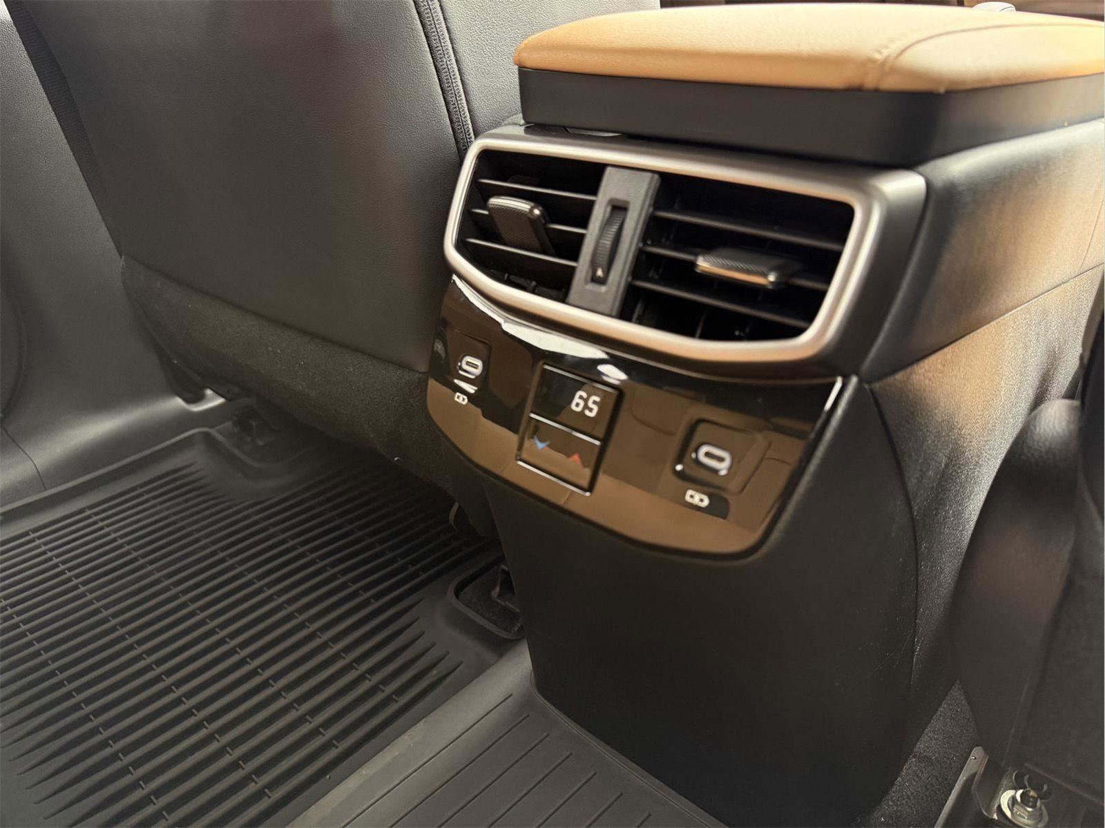 Used 2025 Lexus RX 350 Premium w/ Accessory Package image 21