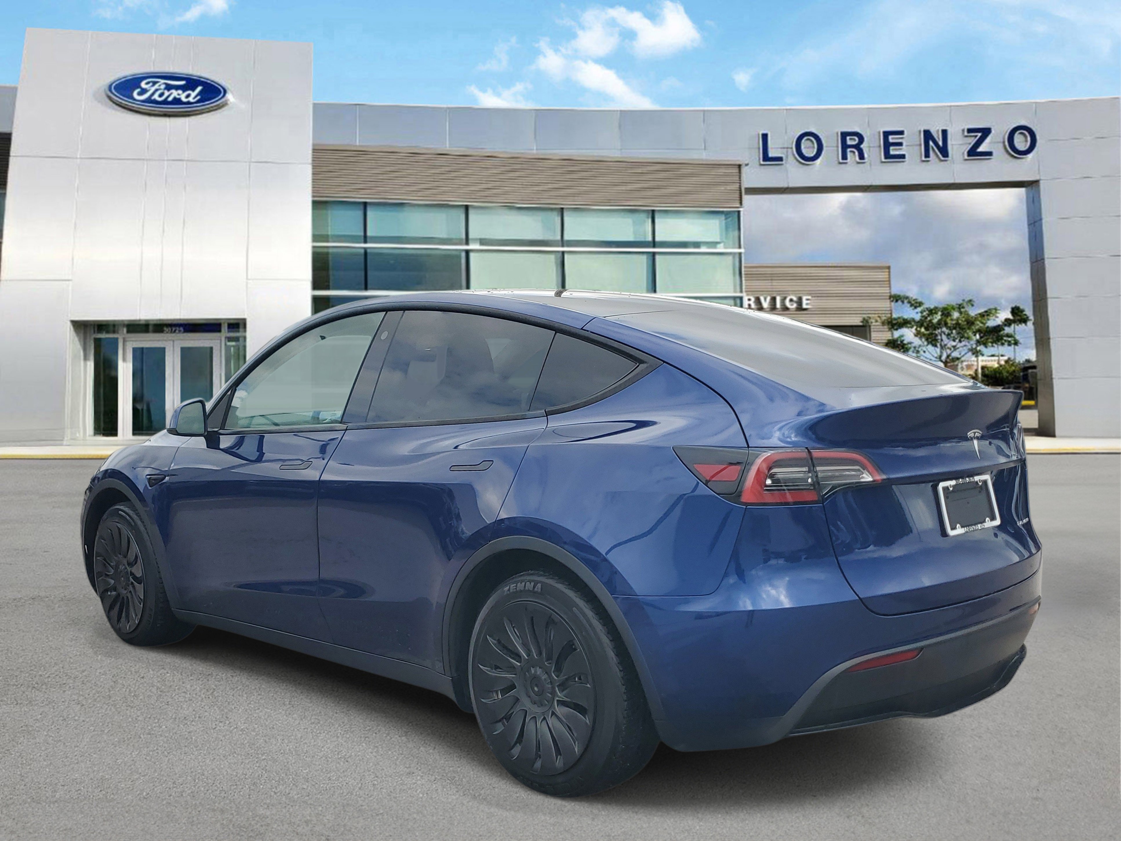 Used 2021 Tesla Model Y Long Range image 7