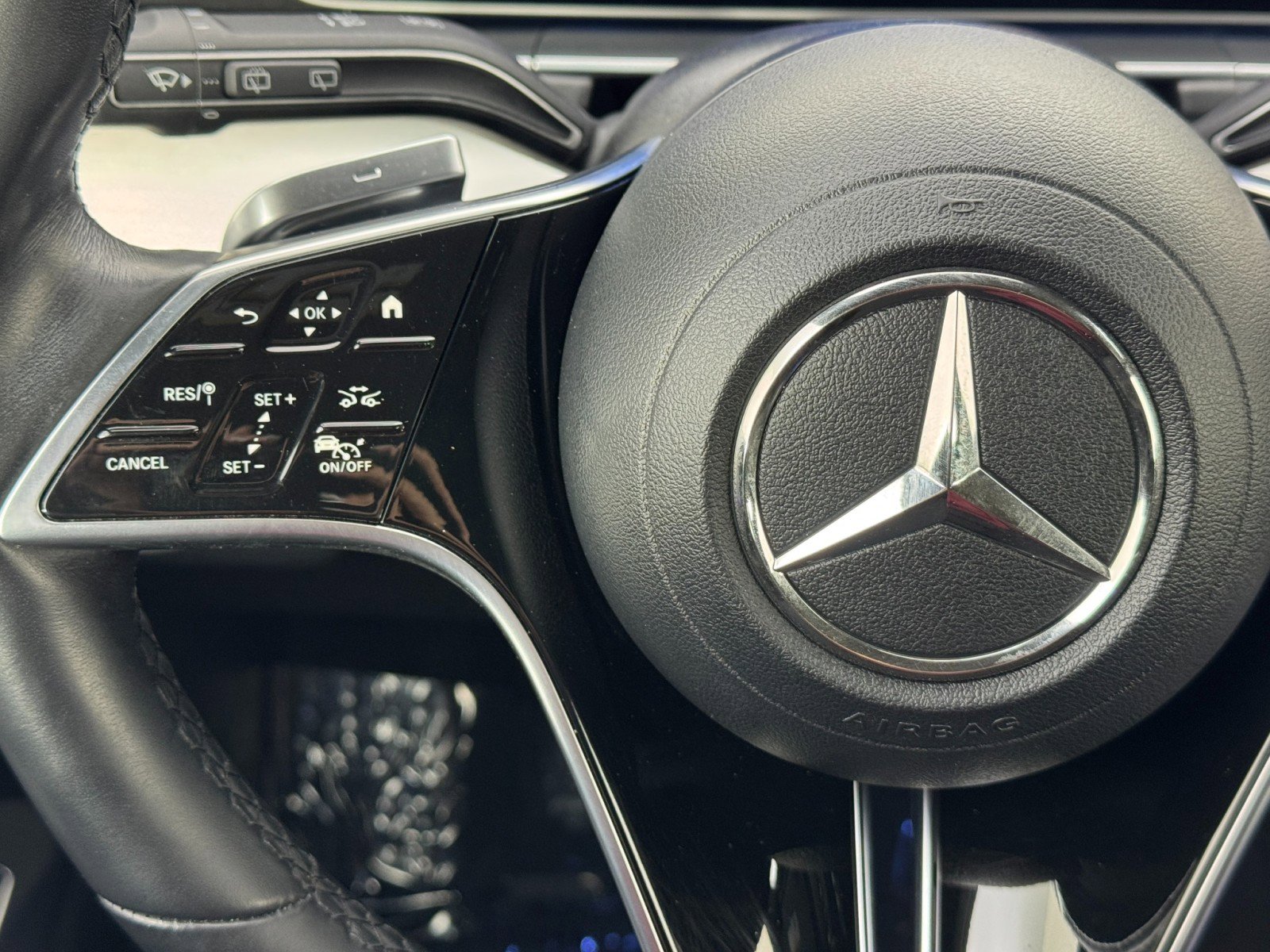 Used 2024 Mercedes-Benz GLS 450 4MATIC image 23