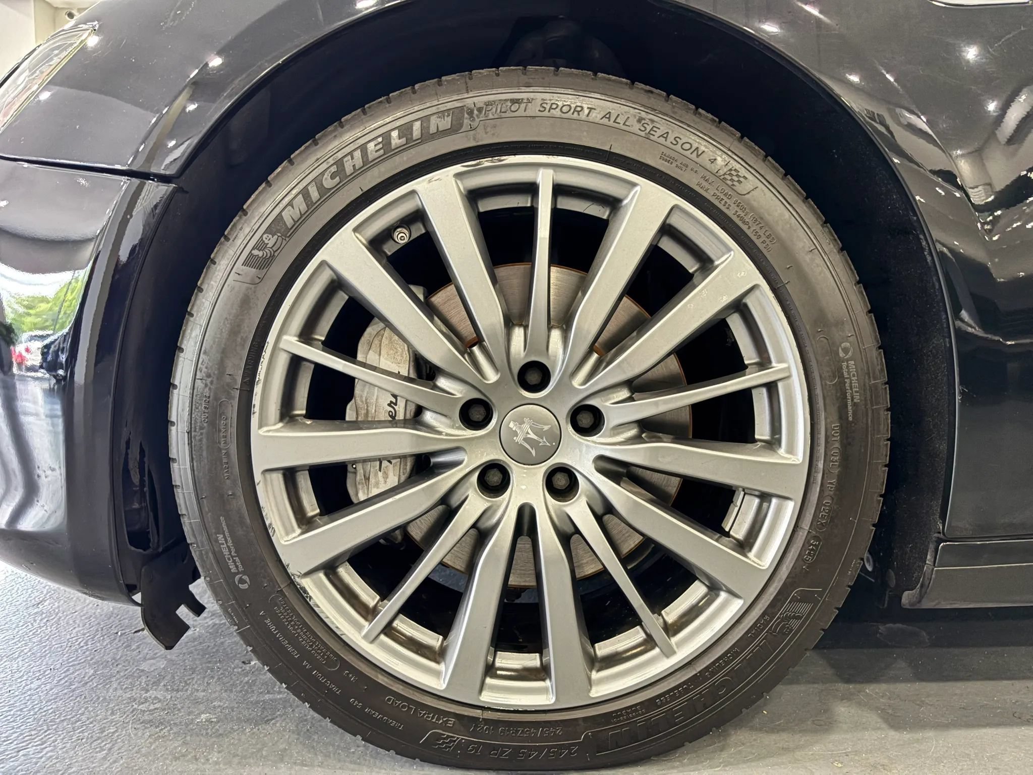 Used 2017 Maserati Ghibli RWD image 47