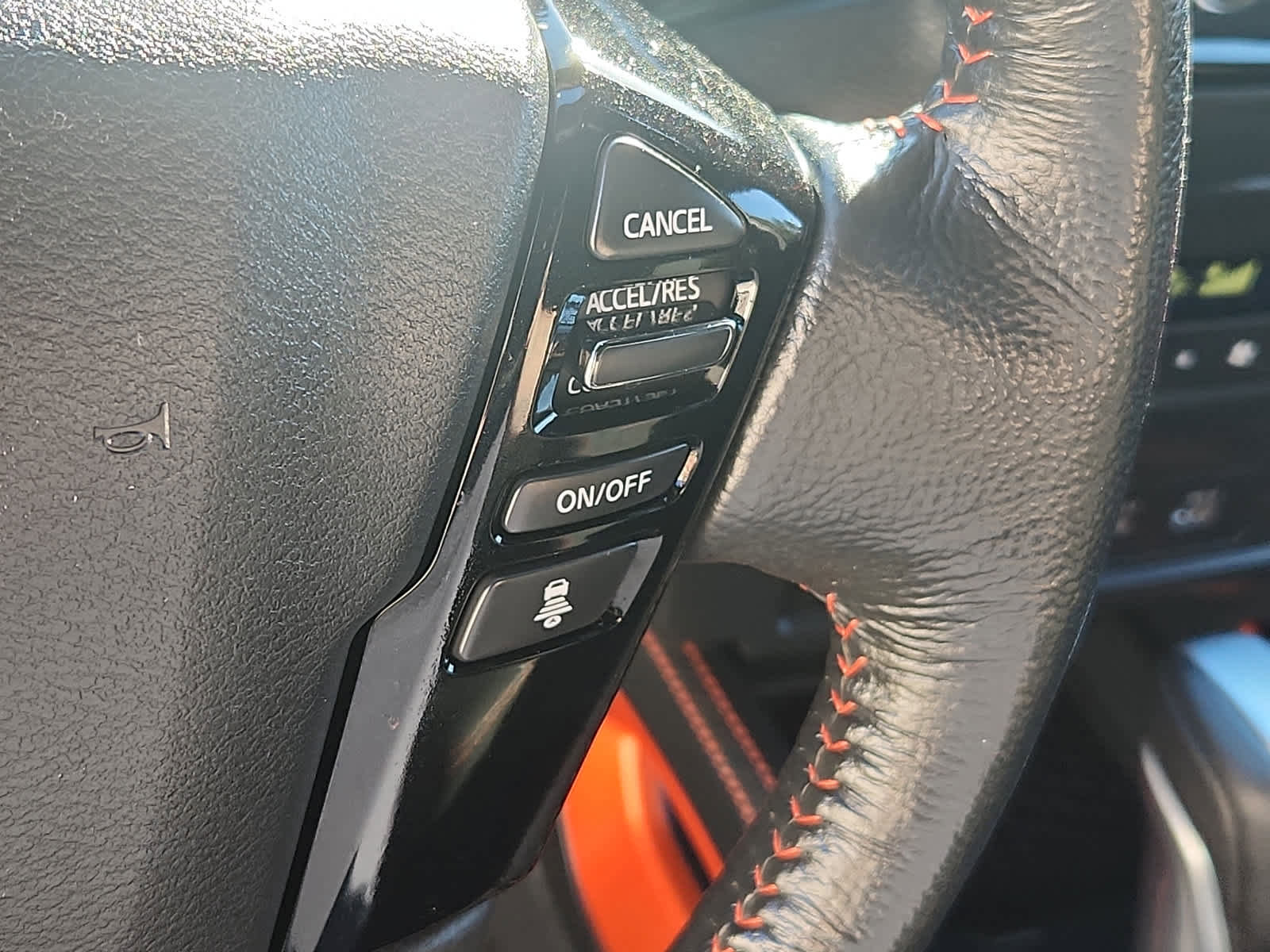 Used 2022 Nissan Frontier PRO-4X w/ Technology Package image 24