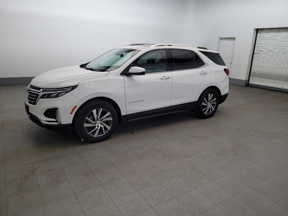 Used 2023 Chevrolet Equinox Premier AWD/4WD image 2