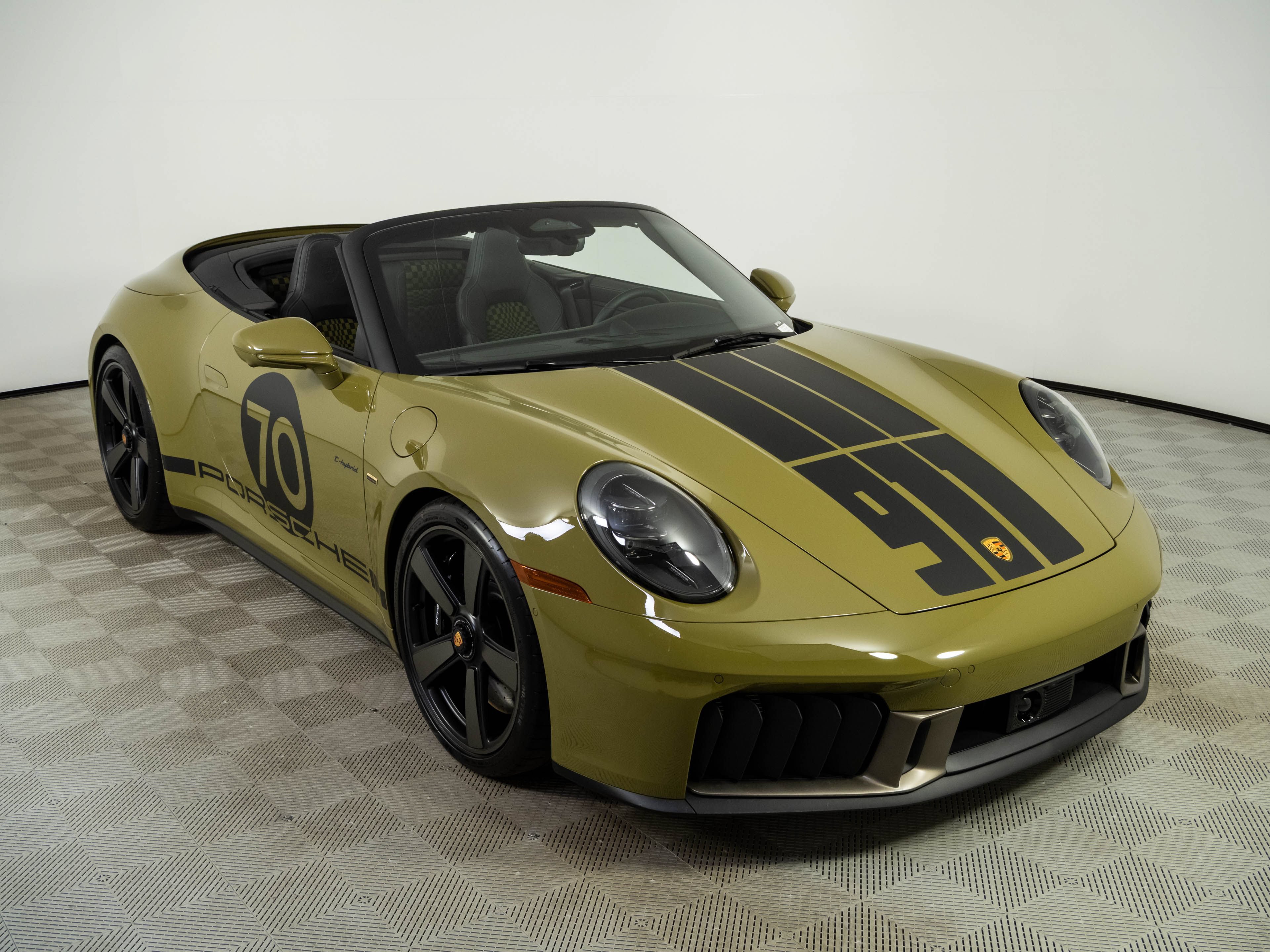 New 2026 Porsche 911 GTS RWD image 22
