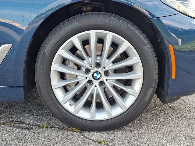 Used 2022 BMW 530i xDrive w/ Premium Package AWD/4WD image 9