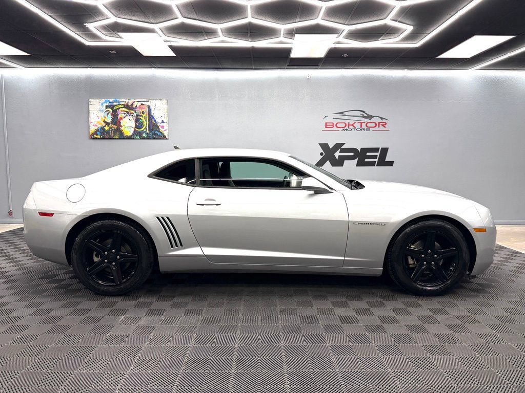 Used 2011 Chevrolet Camaro LT RWD image 16