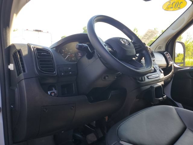 Used 2025 RAM ProMaster 2500 w/ Convenience Group FWD image 14
