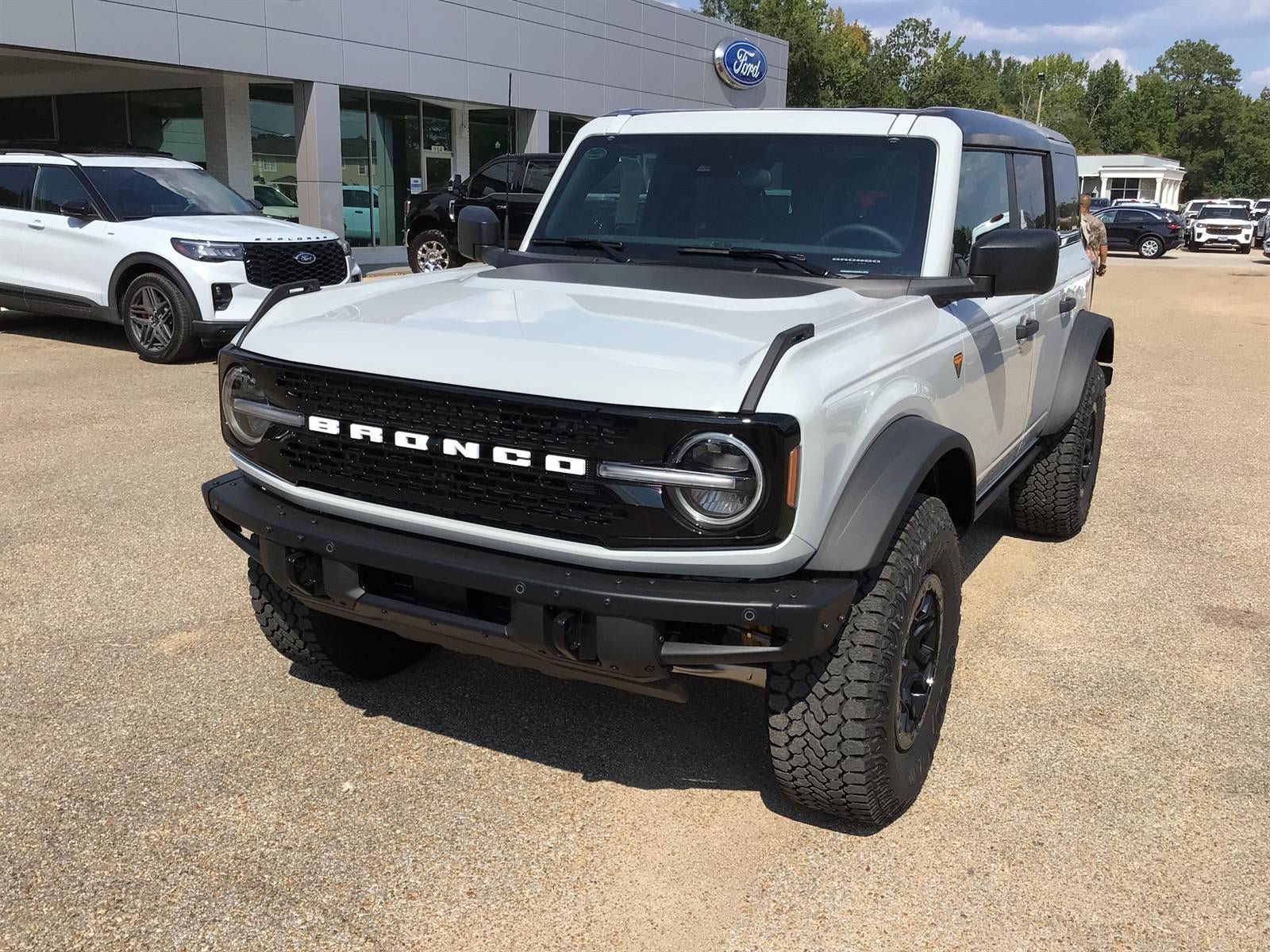 New 2026 Ford Bronco Badlands AWD/4WD image 5