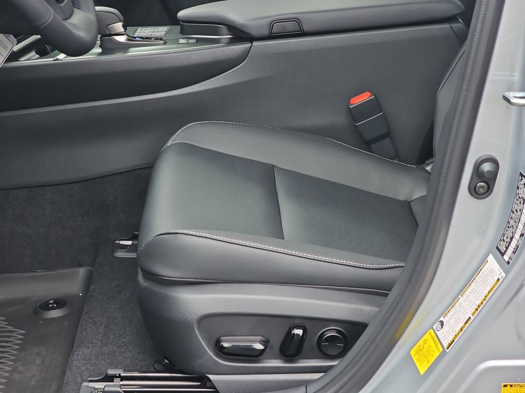 New 2026 Lexus UX 300h AWD image 29