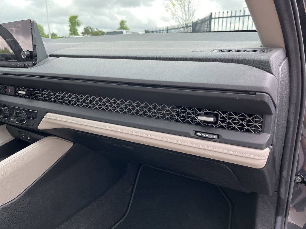 Certified 2024 Honda Accord EX image 29