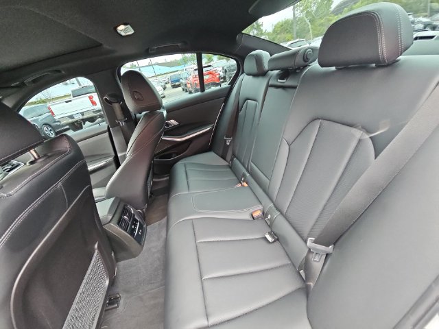 Used 2023 BMW 330i xDrive Sedan w/ Premium Package AWD/4WD image 28