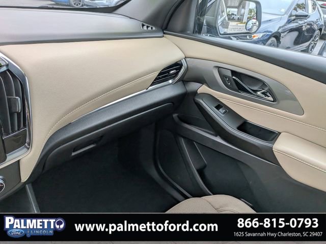Used 2023 Chevrolet Traverse LS FWD image 17