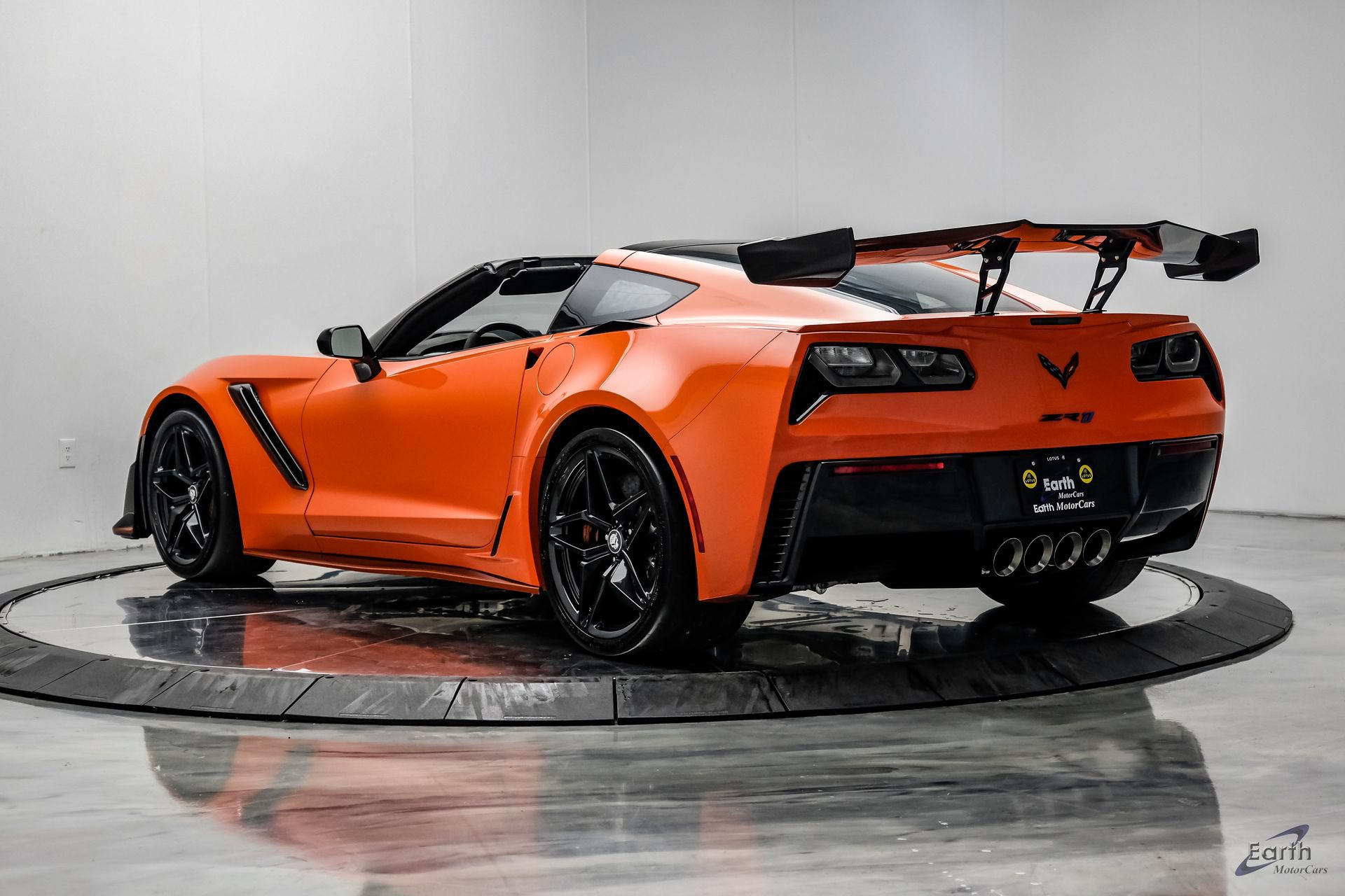 Used 2019 Chevrolet Corvette ZR1 RWD image 13