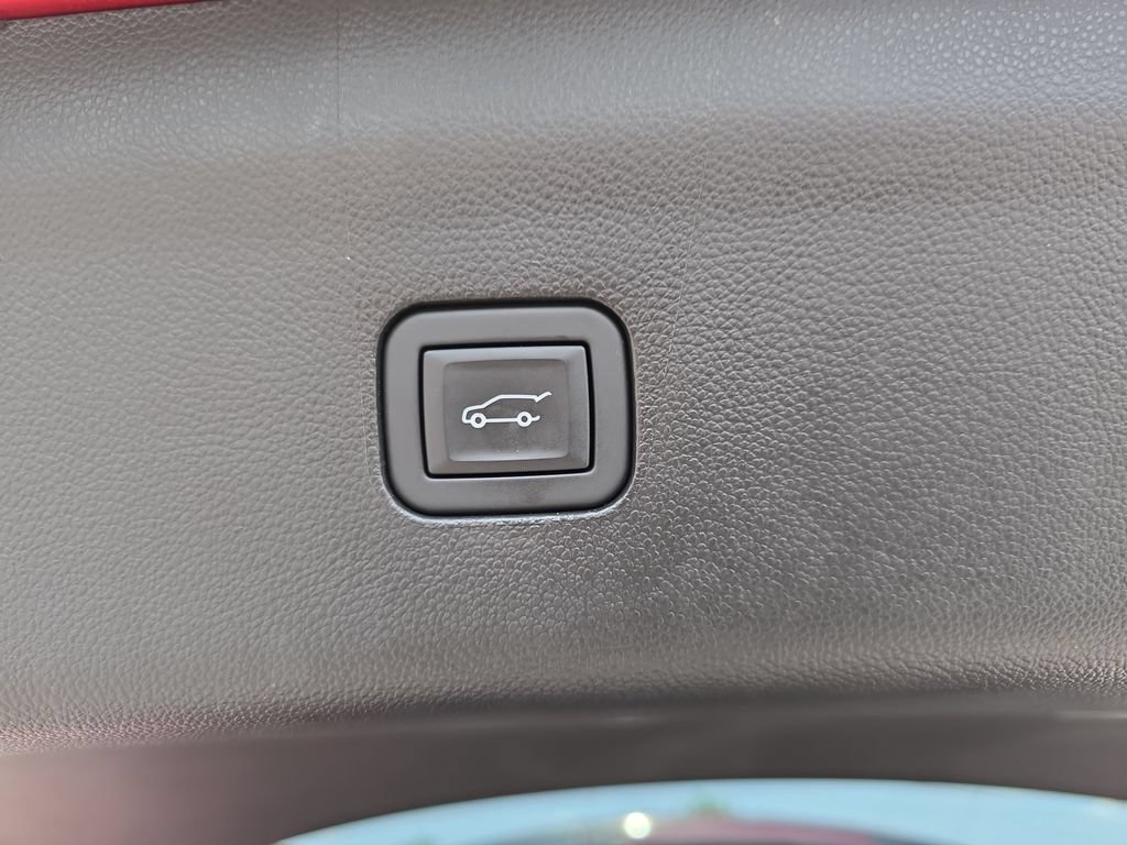 Used 2023 Buick Enclave Essence w/ Sport Touring Edition AWD/4WD image 14