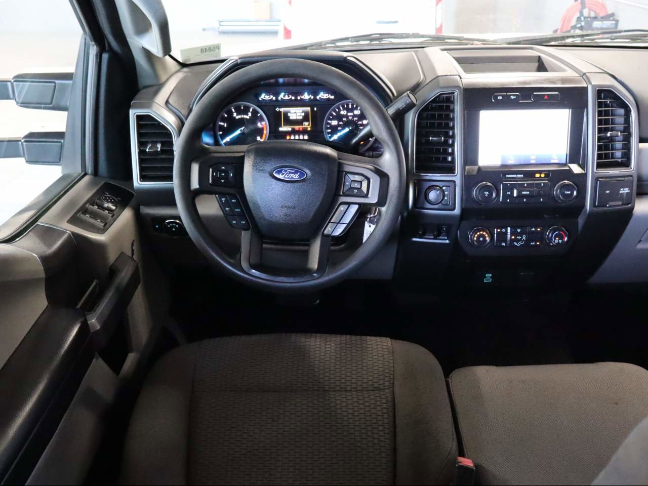 Used 2021 Ford F550 4x4 Crew Cab Super Duty image 14