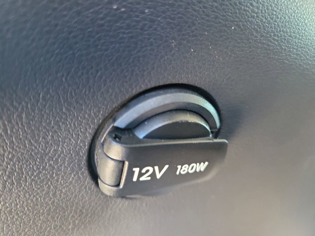 Used 2025 Hyundai Santa Fe SEL image 8