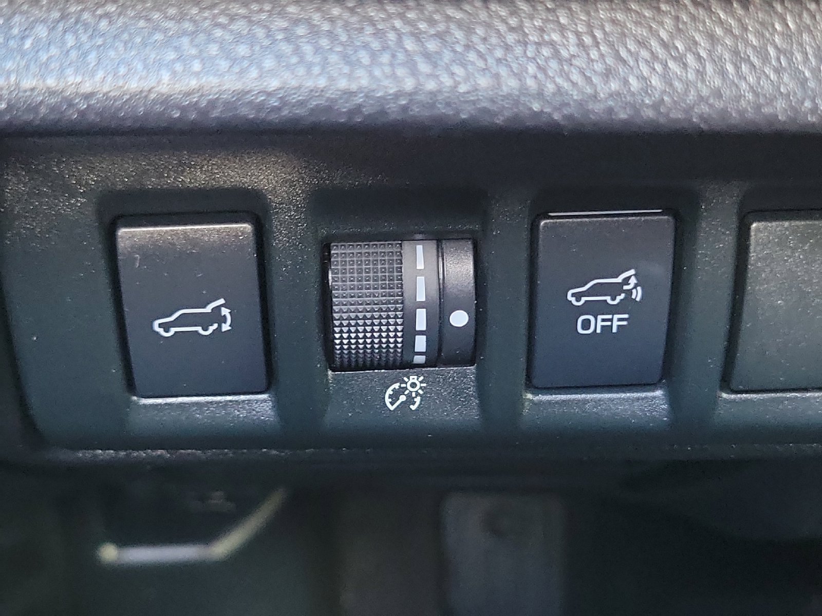 Used 2020 Subaru Outback Limited AWD/4WD image 19