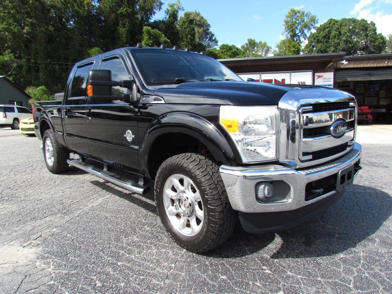 Used 2016 Ford F250 Lariat w/ Lariat Interior Package image 1