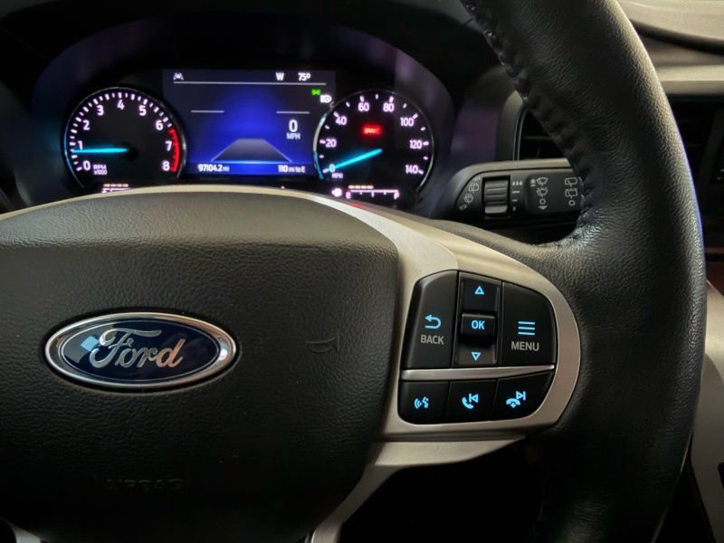 Used 2022 Ford Explorer XLT RWD image 31