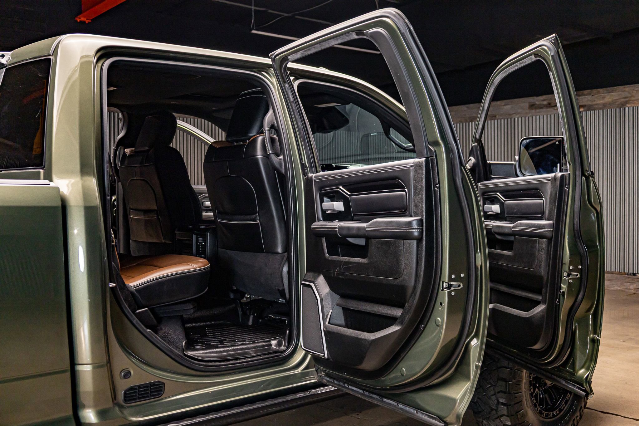 Used 2021 RAM 2500 Power Wagon w/ 75th Anniversary Edition image 31