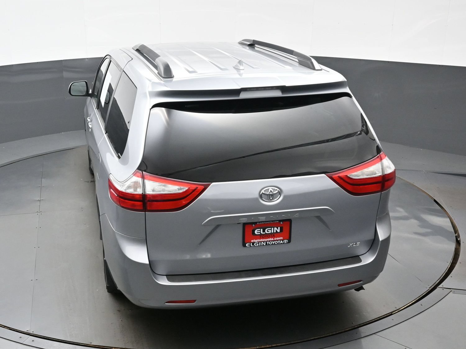 Used 2018 Toyota Sienna XLE FWD image 41