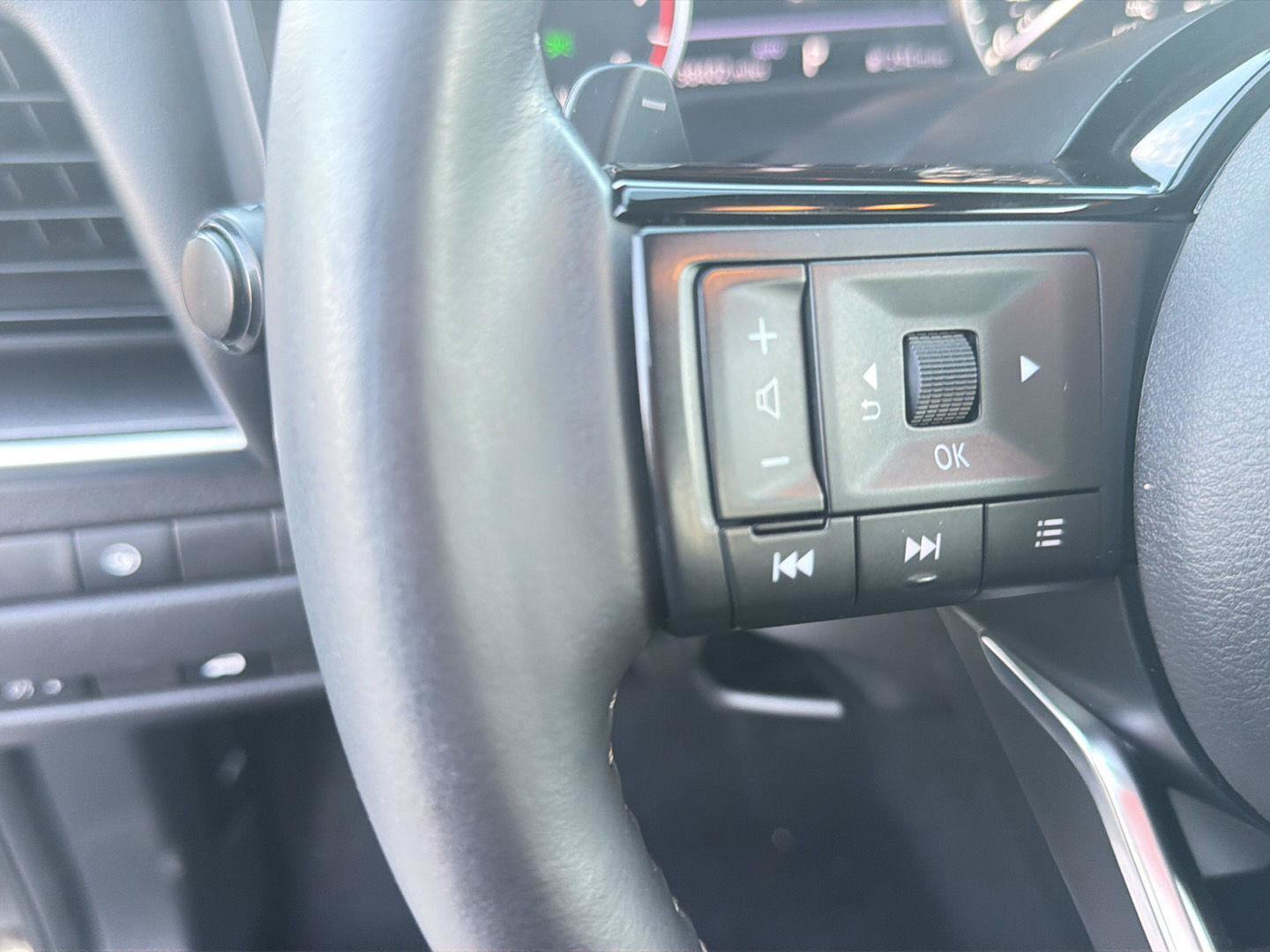 Used 2021 Nissan Rogue SV w/ Premium Package AWD/4WD image 22