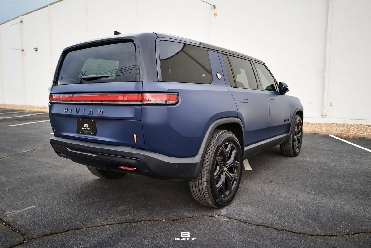Used 2026 Rivian R1S Premium image 18