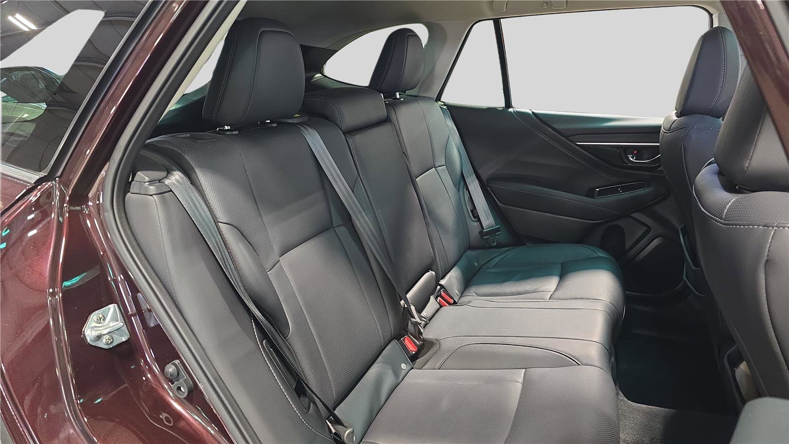 Used 2023 Subaru Outback Limited image 14