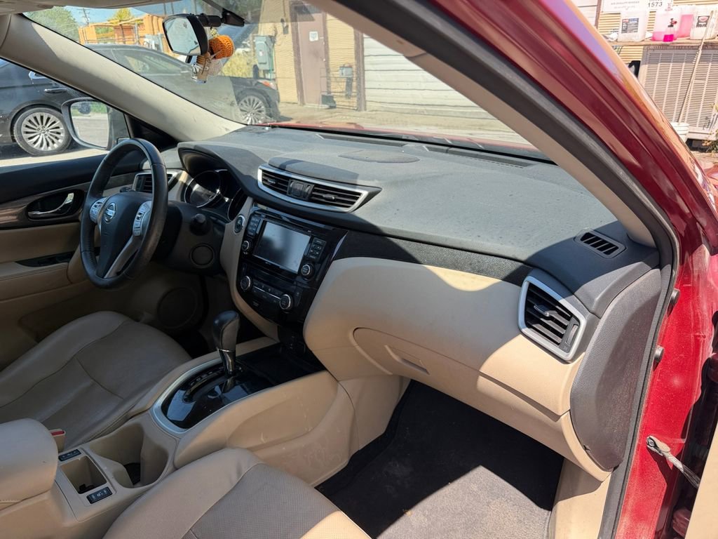 Used 2016 Nissan Rogue SL w/ SL Premium Package AWD/4WD image 16