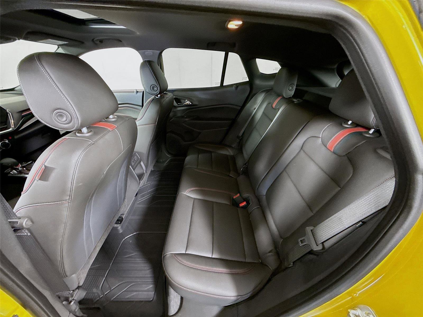 New 2025 Chevrolet Trax RS w/ Sunroof Package image 19