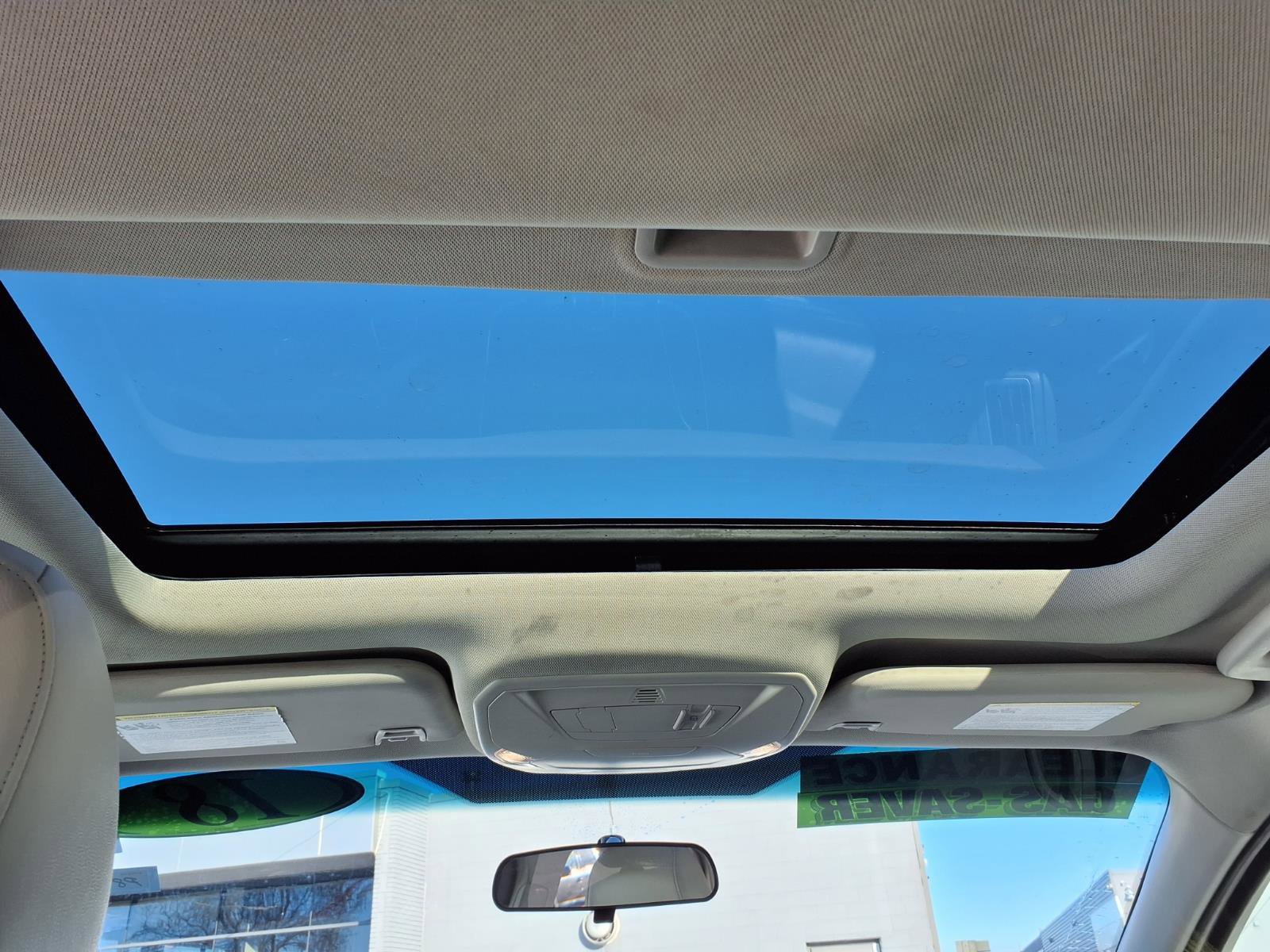 Used 2018 Ford Focus Titanium image 10