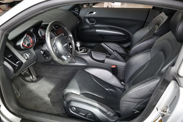 Used 2011 Audi R8 V10 AWD/4WD image 25