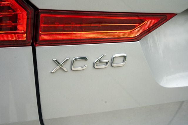 Used 2022 Volvo XC60 B5 Inscription w/ Advanced Package AWD/4WD image 15