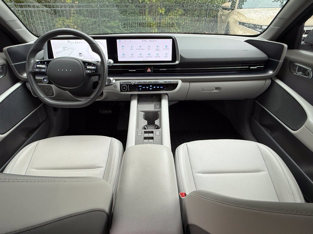Used 2023 Hyundai Ioniq 6 Limited RWD image 27