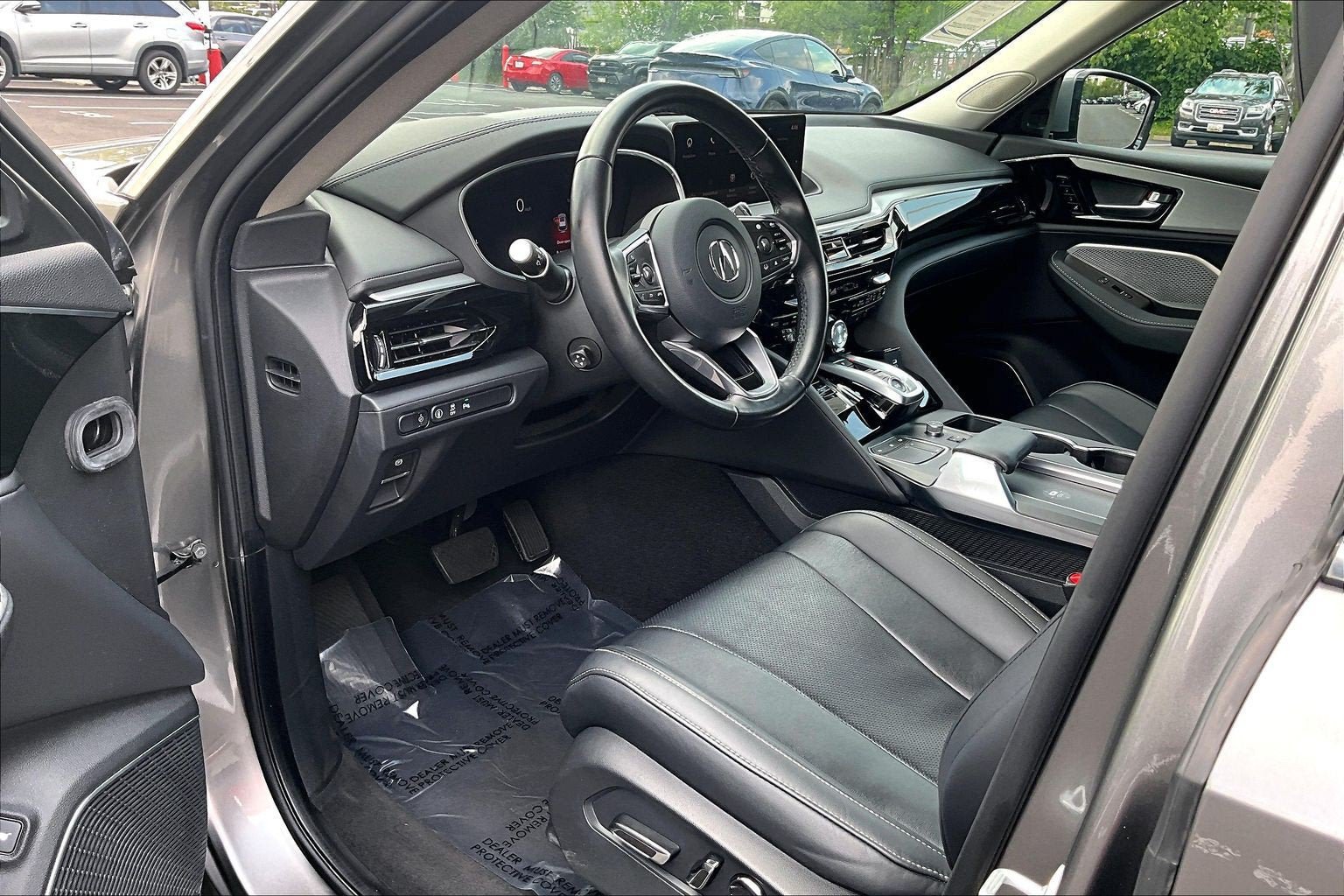 Used 2023 Acura MDX SH-AWD w/ Technology Package image 13
