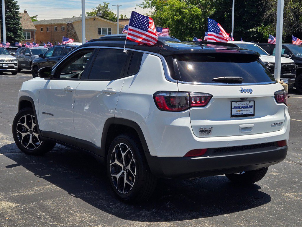 Used 2025 Jeep Compass Limited AWD/4WD image 15