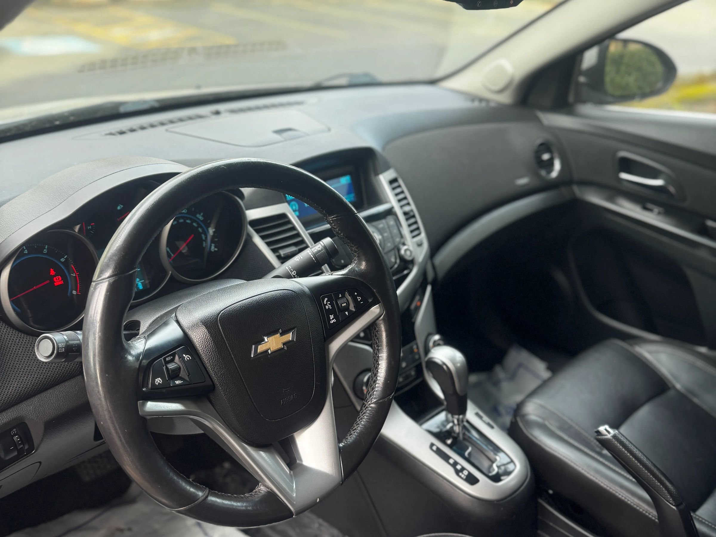 Used 2012 Chevrolet Cruze LT image 9