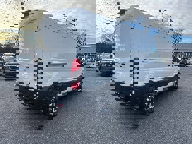 New 2026 Ford Transit 250 148 Medium Roof w/ Load Area Protection Package image 5