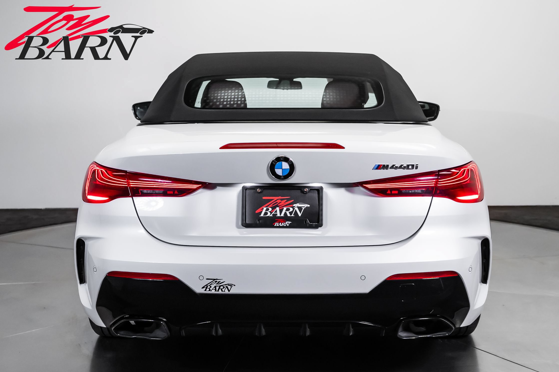 Used 2025 BMW M440i Convertible RWD image 12