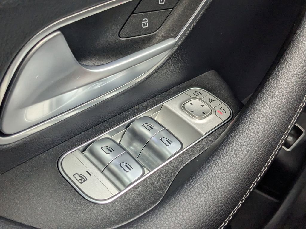 Certified 2025 Mercedes-Benz GLE 350 4MATIC image 11
